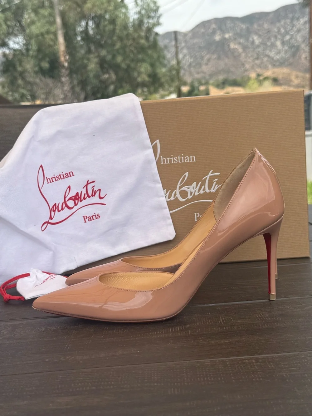 Christian Louboutin Iriza 85 Blush Nude Patent Pumps – Size 37.5